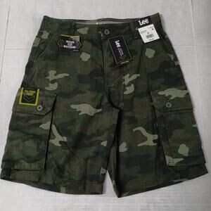 Lee Men's 30 Cargo Shorts Green Camo Motion Flex Waistband